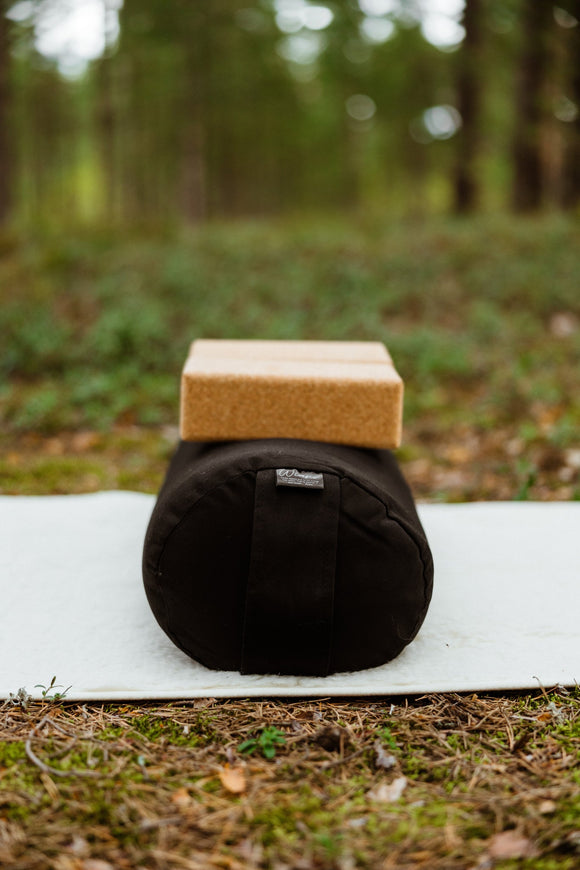 Joogabolsteri - Wiano - TYYNI, 23 x 65 cm, 4 värivaihtoehtoa