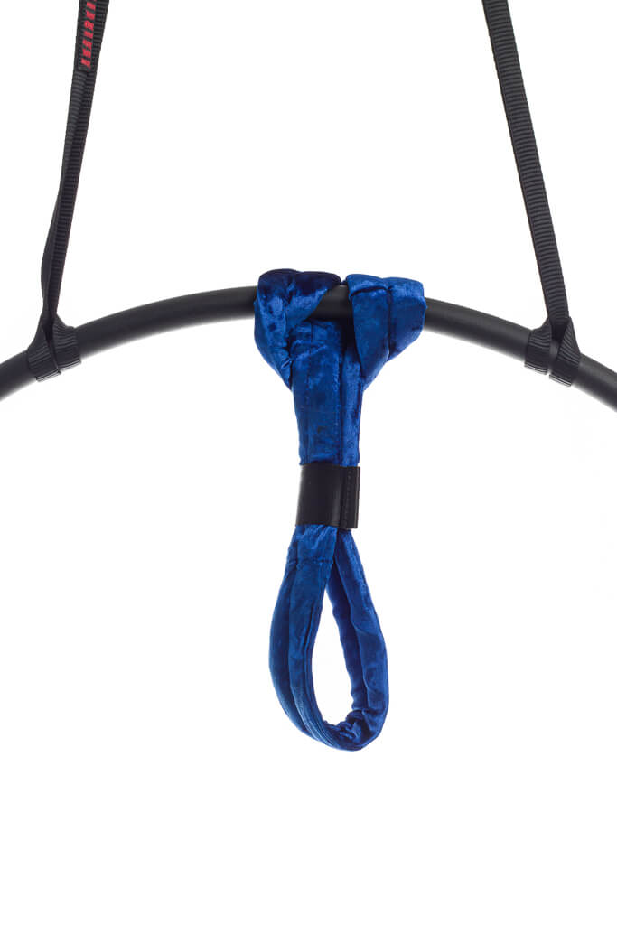 Hand loop for ring trapeze