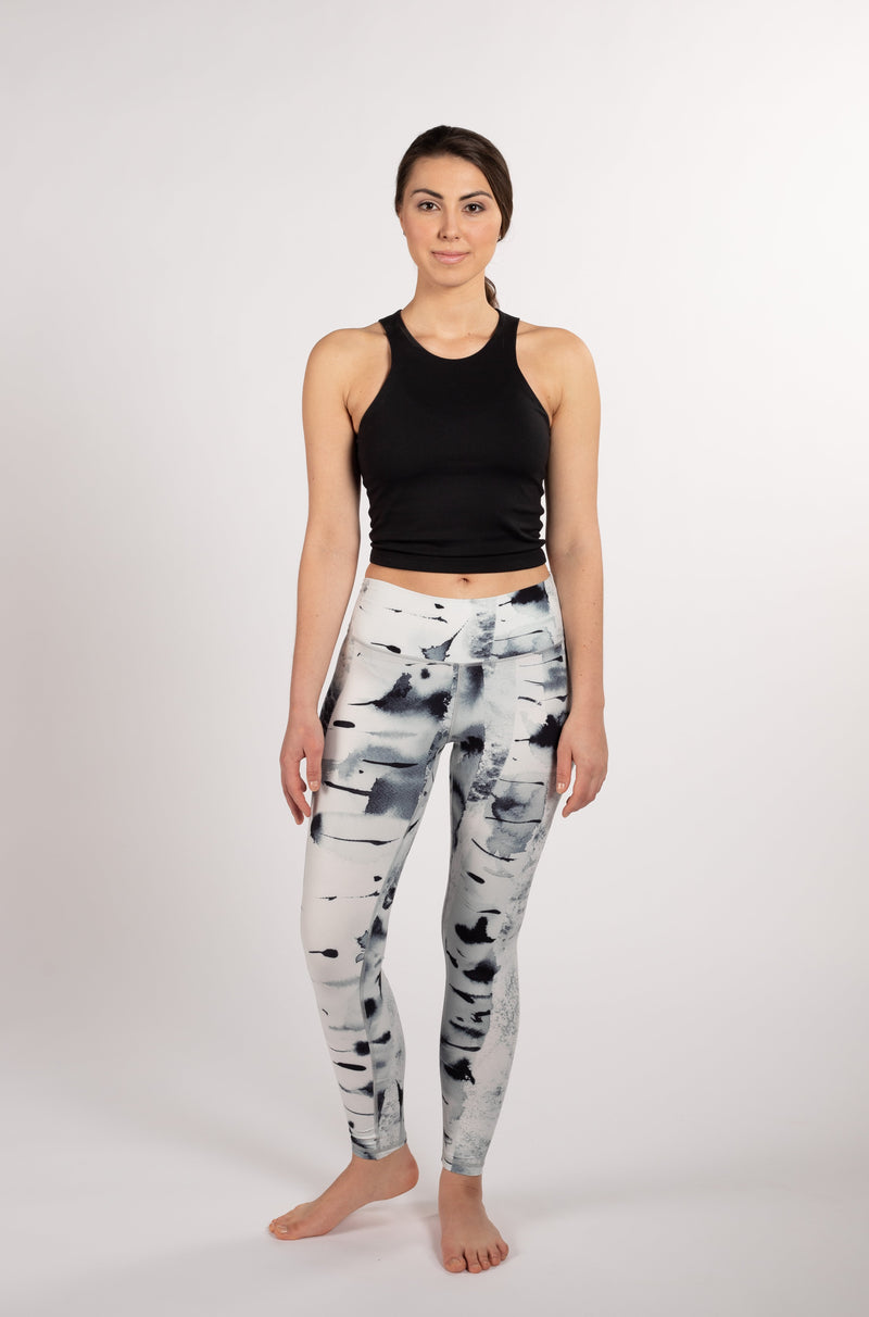 Yoga leggings - Njálla Clothing - Rauduskiuvu, black