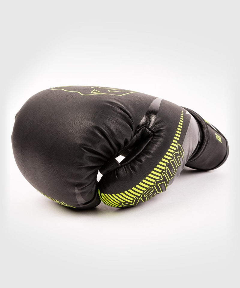 Boxing gloves - Venum - 'Impact' - Black-Yellow